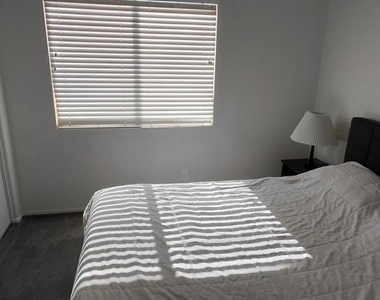 1523 Bryan Street - Photo Thumbnail 27