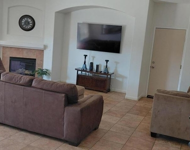 1523 Bryan Street - Photo Thumbnail 13
