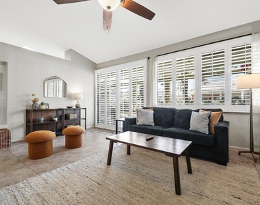 42315 Liolios Drive - Photo Thumbnail 8