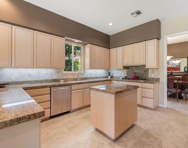 48145 Paso Tiempo Lane - Photo Thumbnail 26