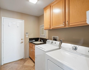 78860 Galaxy Drive - Photo Thumbnail 48