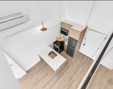78 Beaver Street - Photo Thumbnail 5
