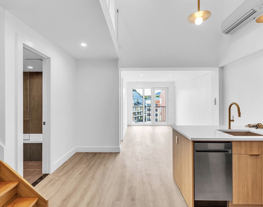 78 Beaver Street - Photo Thumbnail 2