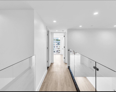 78 Beaver Street - Photo Thumbnail 3