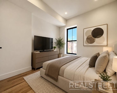 10 Marconi Pl - Photo Thumbnail 5