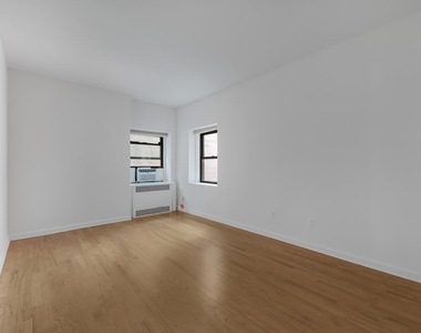 Madison Avenue - Photo Thumbnail 5