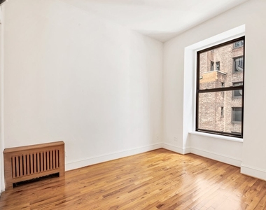 Madison Avenue - Photo Thumbnail 4
