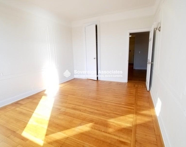 138 Haven Avenue - Photo Thumbnail 7