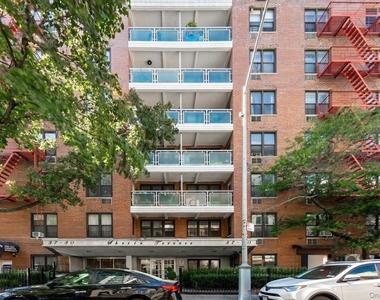 73rd Street - Photo Thumbnail 14