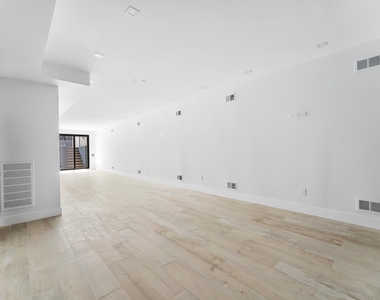 112 Luquer St - Photo Thumbnail 6