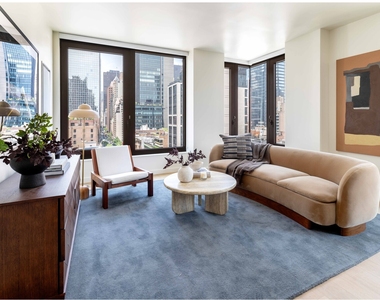 300 E 50th St - Photo Thumbnail 4