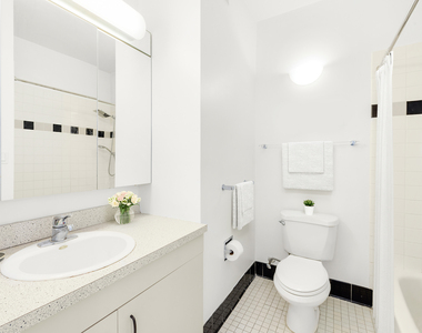 111 W 67th St - Photo Thumbnail 7