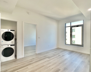 299 East 161st Street - Photo Thumbnail 1