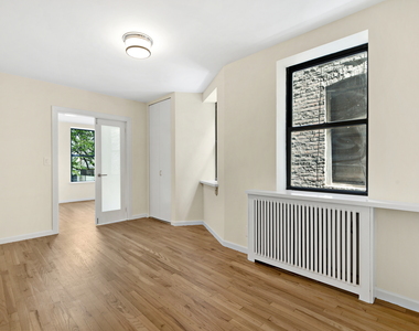 West 49th Street - Photo Thumbnail 1