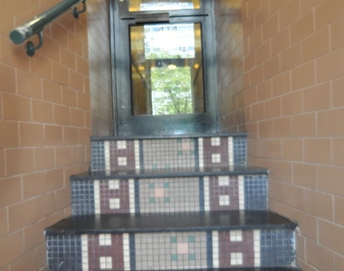 West 49th Street - Photo Thumbnail 6