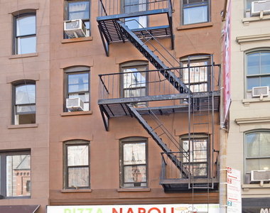 Lexington Avenue - Photo Thumbnail 5