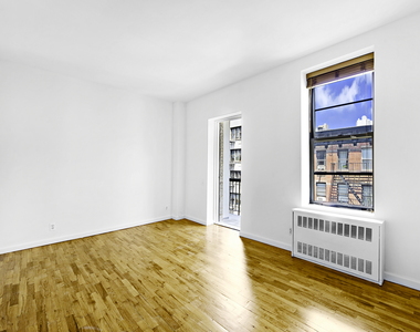 East 25th Street - Photo Thumbnail 3