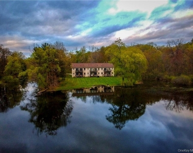 22 Lake Lodge Drive - Photo Thumbnail 22