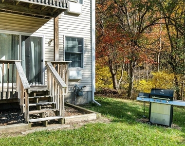 22 Lake Lodge Drive - Photo Thumbnail 20