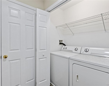 22 Lake Lodge Drive - Photo Thumbnail 15