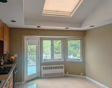 821 Cliffside Avenue - Photo Thumbnail 4