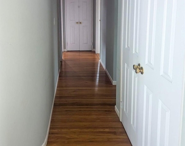 821 Cliffside Avenue - Photo Thumbnail 6