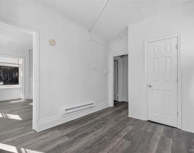 49 S Hamilton Street - Photo Thumbnail 10