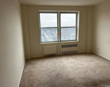 222-89 Braddock Avenue - Photo Thumbnail 3