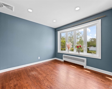 44 Bruce Lane - Photo Thumbnail 6