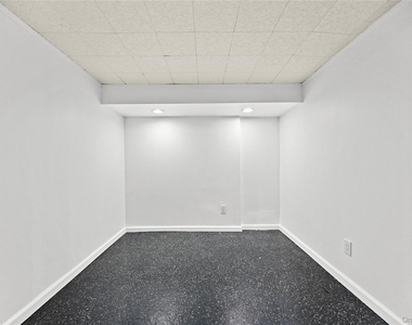 44 Bruce Lane - Photo Thumbnail 28