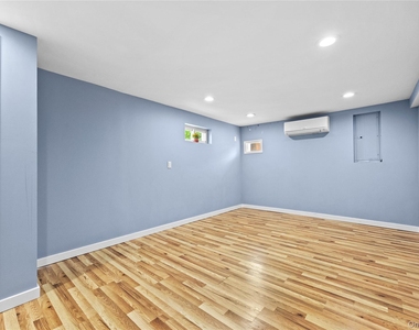 44 Bruce Lane - Photo Thumbnail 24
