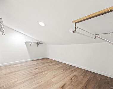 44 Bruce Lane - Photo Thumbnail 19