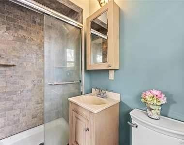 44 Bruce Lane - Photo Thumbnail 18