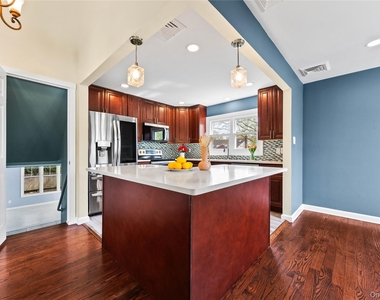 44 Bruce Lane - Photo Thumbnail 4