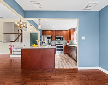 44 Bruce Lane - Photo Thumbnail 5
