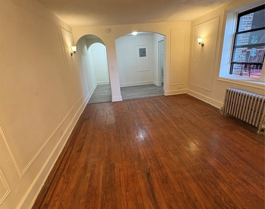 30 Locust Hill Avenue - Photo Thumbnail 5