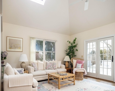 69 Oneck Road - Photo Thumbnail 1