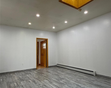 4216 Bell Boulevard - Photo Thumbnail 2