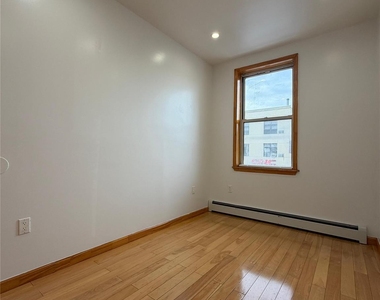 4216 Bell Boulevard - Photo Thumbnail 6