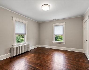 46 Davis Street - Photo Thumbnail 6