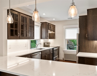 46 Davis Street - Photo Thumbnail 1