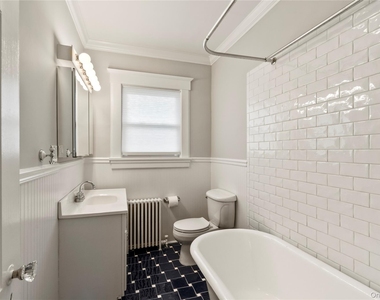 46 Davis Street - Photo Thumbnail 4