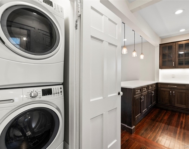 46 Davis Street - Photo Thumbnail 7