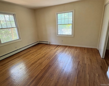 52 Neptune Avenue - Photo Thumbnail 4