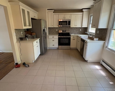 52 Neptune Avenue - Photo Thumbnail 3