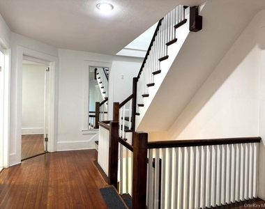 560 Taxter Road - Photo Thumbnail 23