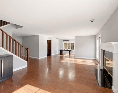 42 Clarewood Drive - Photo Thumbnail 5