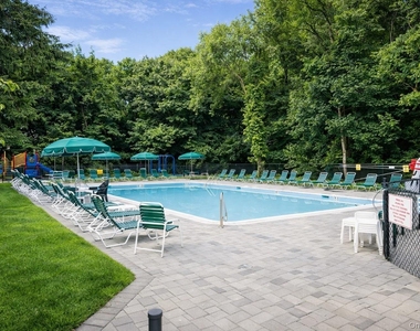 42 Clarewood Drive - Photo Thumbnail 21