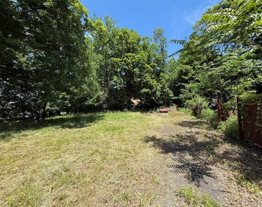 174 Center Street - Photo Thumbnail 16