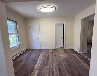 174 Center Street - Photo Thumbnail 4